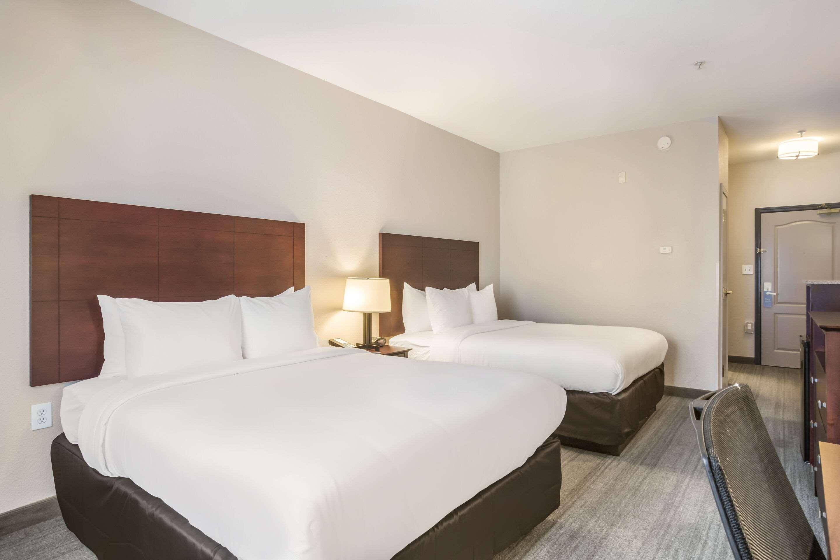 Comfort & - Atlanta Southwest Hotel 3*